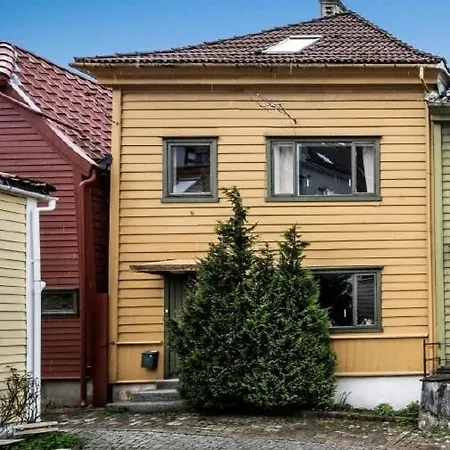 Live The History In Bergens Heart - Unique * Bergen