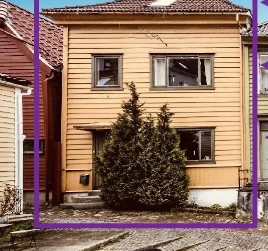 Live The History In Bergens Heart - Unique برغن